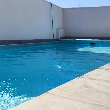 Appartamento Casa Amorosa - With Pool And Close To Beach, Centre And Bus Station *