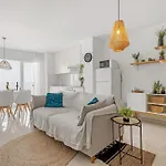 Casa Amorosa - With Pool And Close To Beach, Centre And Bus Station Lägenhet Torrevieja