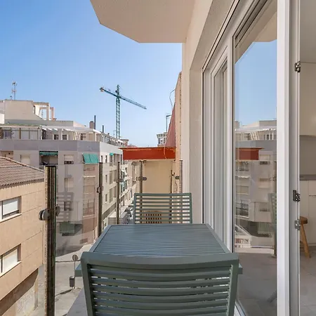 Casa Amorosa - Close To Beach, Centre And Bus Station Apartamento Torrevieja
