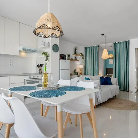 Apartment Casa Amorosa With Pool - Close To Beach, Centre And Bus Station