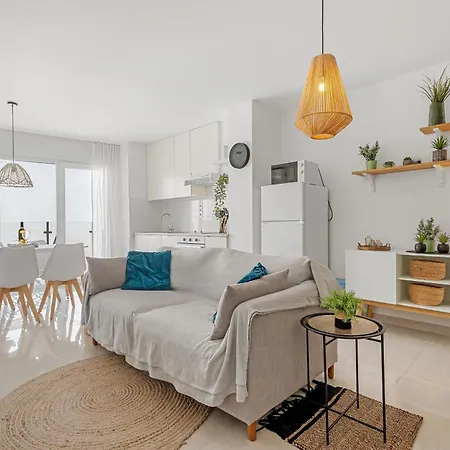 Casa Amorosa - Close To Beach, Centre And Bus Station Lägenhet Torrevieja