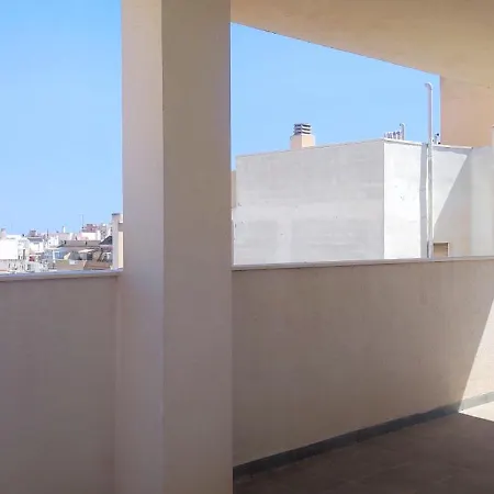 Casa Amorosa - With Pool And Close To Beach, Centre And Bus Station