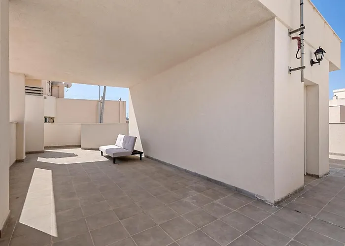 Casa Amorosa - Close To Beach, Centre And Bus Station Apartment *